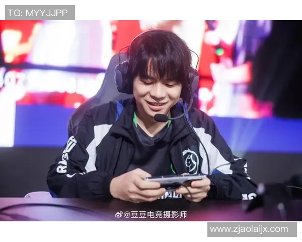 电竞新闻精英赛中TES战队选手个人能力的全面分析与表现评估